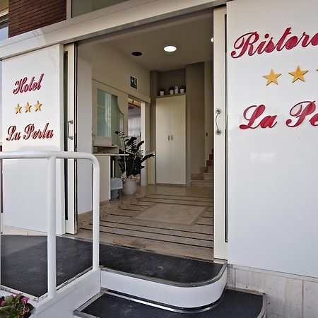 Hotel La Perla Cupra Marittima Bagian luar foto