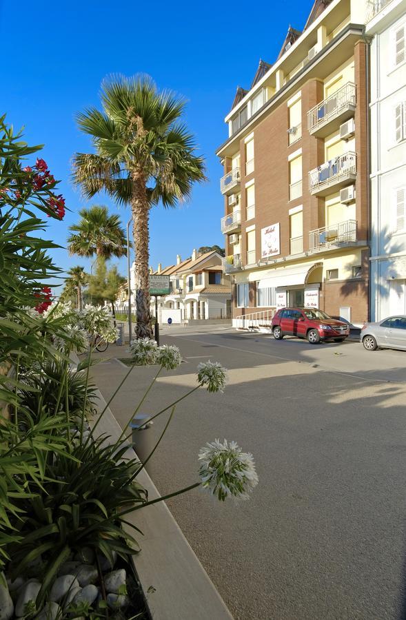 Hotel La Perla Cupra Marittima Bagian luar foto