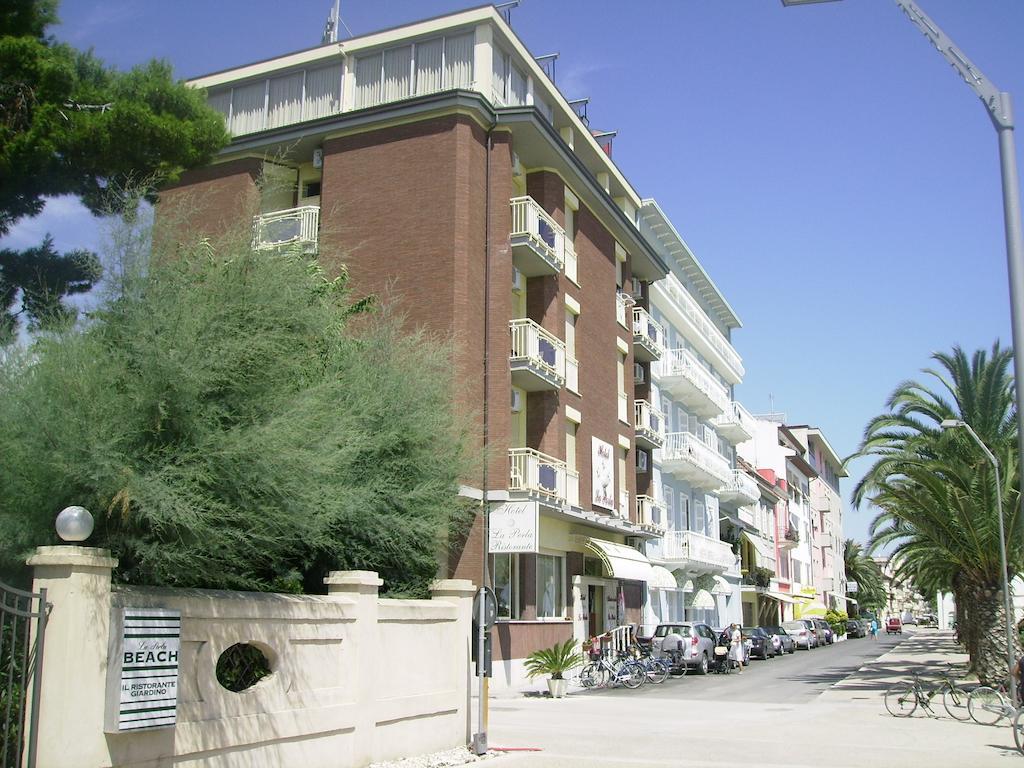 Hotel La Perla Cupra Marittima Bagian luar foto